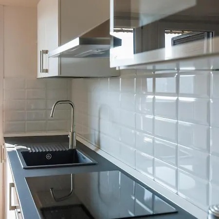 Xenia - Newly Renovated Flat In Fiera Area * 米兰